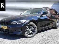 Zwart Gebruikt 2020 BMW 330 Stationwagen | € 28.440 (Goede deal)