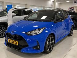 Blauw Gebruikt 2024 Toyota Yaris Hybrid Edition Hatchback | € 33.799