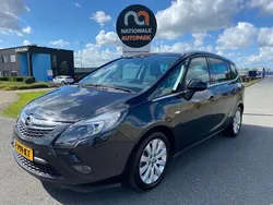 Zwart Gebruikt 2016 Opel Zafira Tourer Innovation MPV | € 8.999