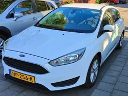 Wit Gebruikt 2015 Ford Focus Trend Hatchback | € 5.999 (Iets duurder)