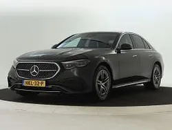 Donker grafietgrijs metallic Gebruikt 2024 Mercedes 300 AMG Sedan | € 62.995 (Duur)