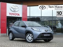Grijs Gebruikt 2024 Toyota Aygo Play Hatchback | € 17.900 (Eerlijke prijs)
