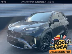 Zwart, metallic lak Gebruikt 2022 Toyota Yaris Cross Edition SUV | € 27.900 (Eerlijke prijs)