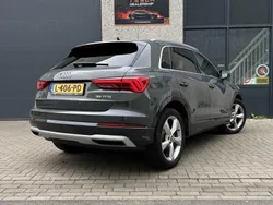 Grijs Gebruikt 2020 Audi Q3 Business SUV | € 25.999 (Super prijs)