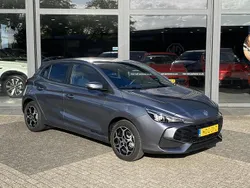 Grijs Gebruikt 2025 MG MG3 Luxury Hatchback | € 25.740 (Eerlijke prijs)