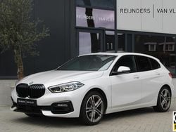 Wit Gebruikt 2019 BMW 118 Executive Hatchback | € 23.490 (Iets duurder)