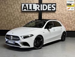 Wit, metallic lak Gebruikt 2019 Mercedes A35 AMG AMG Hatchback | € 37.950 (Eerlijke prijs)