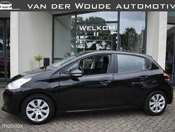 Zwart Gebruikt 2013 Peugeot 208 Hatchback | € 2.850 (Goede deal)