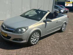 Grijs Gebruikt 2006 Opel Astra Cabriolet Cosmo Cabriolet | € 3.450 (Iets duurder)