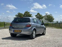 Grijs Gebruikt 2007 Opel Astra Hatchback | € 2.995 (Eerlijke prijs)