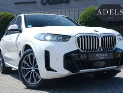 Wit Gebruikt 2023 BMW X5 M Sport SUV | € 79.995 (Eerlijke prijs)