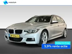 Grijs Gebruikt 2020 BMW 318 M Sport Stationwagen | € 20.890