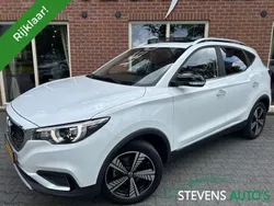 Wit Gebruikt 2020 MG ZS Luxury Sedan | € 12.798 (Goede deal)
