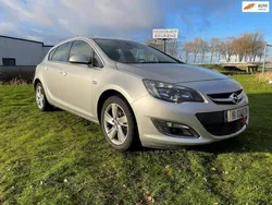 Grijs Gebruikt 2013 Opel Astra Cosmo Hatchback | € 5.395 (Eerlijke prijs)