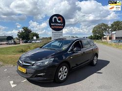Zwart Gebruikt 2015 Opel Astra Business Stationwagen | € 3.500 (Iets duurder)