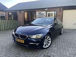 Blauw Gebruikt 2016 BMW 330e Executive Sedan | € 14.950 (Goede deal)