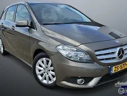 Grijs Gebruikt 2013 Mercedes B180 MPV | € 11.450 (Eerlijke prijs)