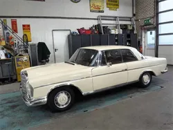Creme Gebruikt 1967 Mercedes 300 SE Coupé | € 54.500