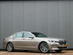 Zilver, metallic lak Gebruikt 2019 BMW 745e Executive Sedan | € 45.900 (Super prijs)