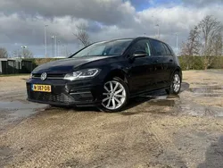 Zwart Gebruikt 2018 VW Golf VII R Stationwagen | € 19.999 (Eerlijke prijs)