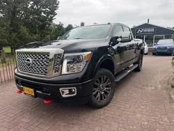 Zwart Gebruikt 2016 Nissan Titan XD Platinum Pickup | € 34.950