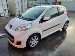 Wit Gebruikt 2011 Peugeot 107 Hatchback | € 2.249 (Eerlijke prijs)