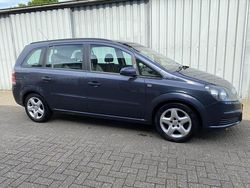 Grijs Gebruikt 2007 Opel Zafira MPV | € 2.250