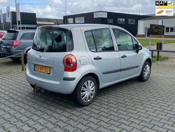 Grijs Gebruikt 2005 Renault Modus MPV | € 1.799 (Iets duurder)