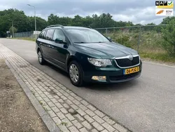 Groen Gebruikt 2011 Skoda Superb Comfort Stationwagen | € 6.750 (Eerlijke prijs)