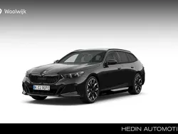 Zwart Nieuw 2025 BMW 530e M Sport Stationwagen | € 91.180 (Eerlijke prijs)