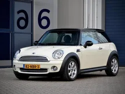 Wit Gebruikt 2010 Mini Cooper Business Hatchback | € 4.950 (Goede deal)