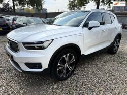 Wit Gebruikt 2022 Volvo XC40 Core SUV | € 31.950 (Goede deal)