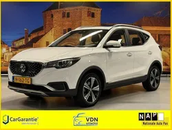 Wit Gebruikt 2020 MG ZS Luxury Sedan | € 15.950 (Iets duurder)
