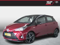 Rood Gebruikt 2018 Toyota Yaris Hybrid Hatchback | € 16.450 (Iets duurder)