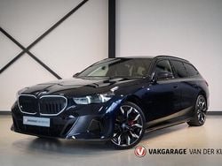 Zwart Gebruikt 2025 BMW 550e M Sport Stationwagen | € 94.950 (Super prijs)