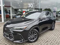Zwart Gebruikt 2022 Lexus NX450h+ Executive Line SUV | € 54.995 (Goede deal)