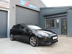 Zwart Gebruikt 2014 Ford Focus ST Hatchback | € 14.500 (Iets duurder)