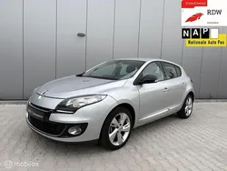 Grijs Gebruikt 2012 Renault Mégane III Bose Edition Hatchback | € 5.450 (Goede deal)