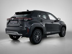 Zwart Gebruikt 2023 Toyota Yaris Cross SUV | € 28.945 (Duur)