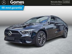 Zwart Gebruikt 2024 Mercedes A250 Luxury Sedan | € 39.950 (Eerlijke prijs)
