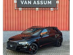 Zwart (metallic) Gebruikt 2017 Audi A3 Sportback S-Line Hatchback | € 18.990 (Iets duurder)