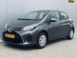 Grijs Gebruikt 2015 Toyota Yaris Style Hatchback | € 6.750 (Eerlijke prijs)