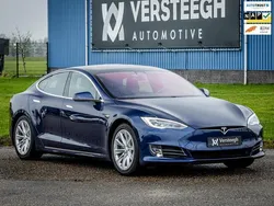 Blauw, metallic lak Gebruikt 2018 Tesla Model S Sedan | € 23.700 (Goede deal)