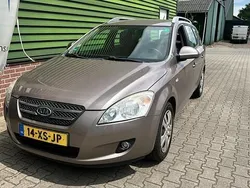 Beige Gebruikt 2007 Kia Ceed Stationwagen | € 1.495
