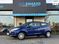 Blauw Gebruikt 2015 Ford Fiesta Trend Hatchback | € 7.450 (Eerlijke prijs)