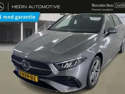 Grijs, metallic lak Gebruikt 2023 Mercedes A250 AMG line Sedan | € 38.490 (Iets duurder)