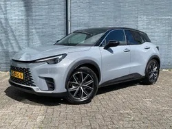 Grijs Gebruikt 2025 Lexus LBX SUV | € 38.900 (Eerlijke prijs)