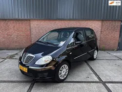 Zwart Gebruikt 2008 Lancia Musa MPV | € 1.099 (Eerlijke prijs)