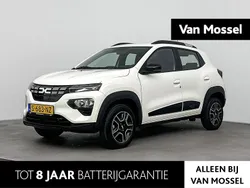 Wit Gebruikt 2023 Dacia Spring Essentiel Hatchback | € 12.930 (Eerlijke prijs)