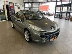 Grijs, metallic lak Gebruikt 2008 Peugeot 207 CC Cabriolet | € 2.990 (Iets duurder)